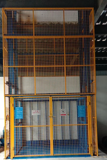 室内安装导轨式升降机须知